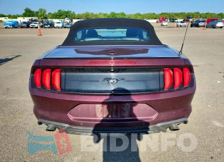 1FATP8UH6J5174642 Photo# 6