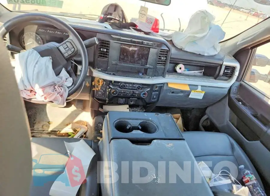 1FT7X2BA9PED94641 Photo# 8
