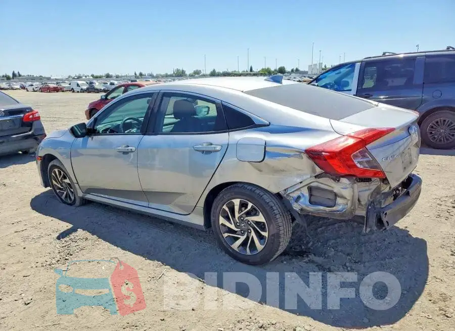 19XFC2F84JE202522 Photo# 2