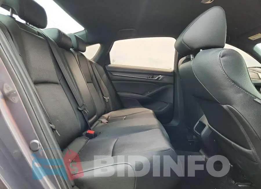 1HGCV1F3XKA119095 Photo# 10