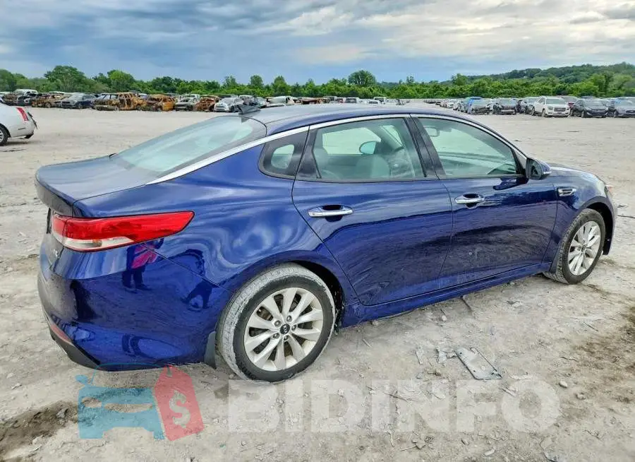 5XXGU4L33JG225982 Photo# 3