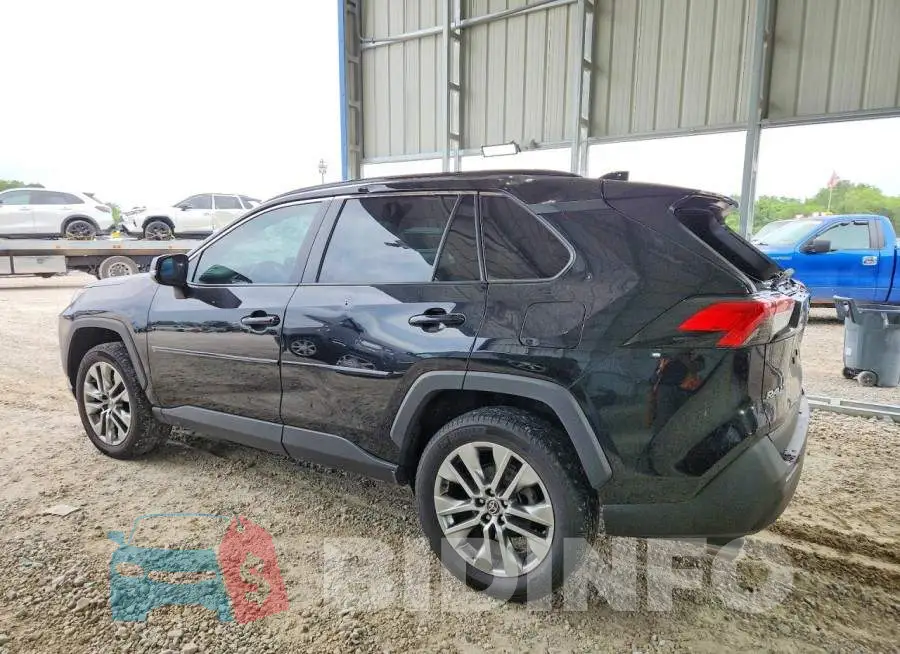 2T3A1RFV8PC367955 Photo# 2