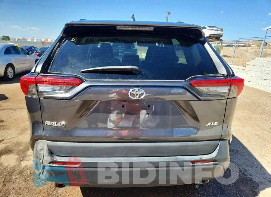 2T3C1RFV9MC093377 Photo# 6