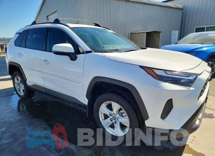2T3P1RFV6RC482759 Photo# 4