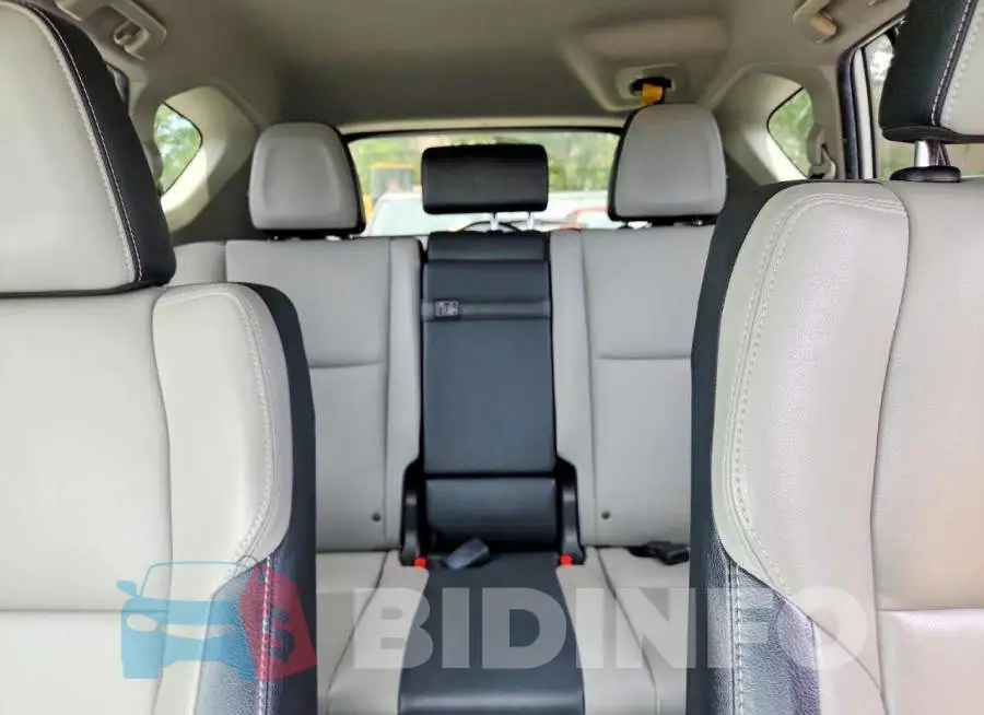 JTMDJREV9HD086324 Photo# 10