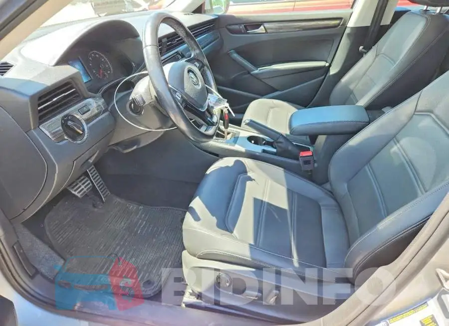 1VWMA7A38LC004068 Photo# 7
