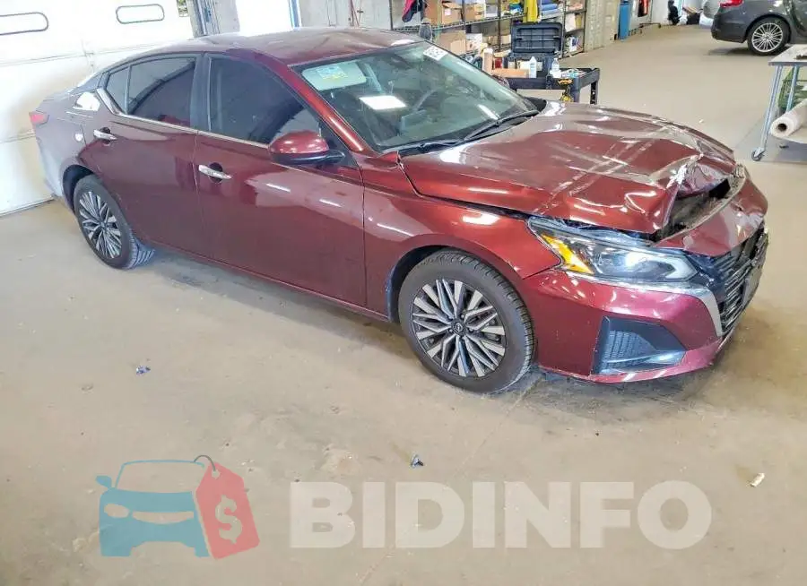1N4BL4DW8PN347049 Photo# 4