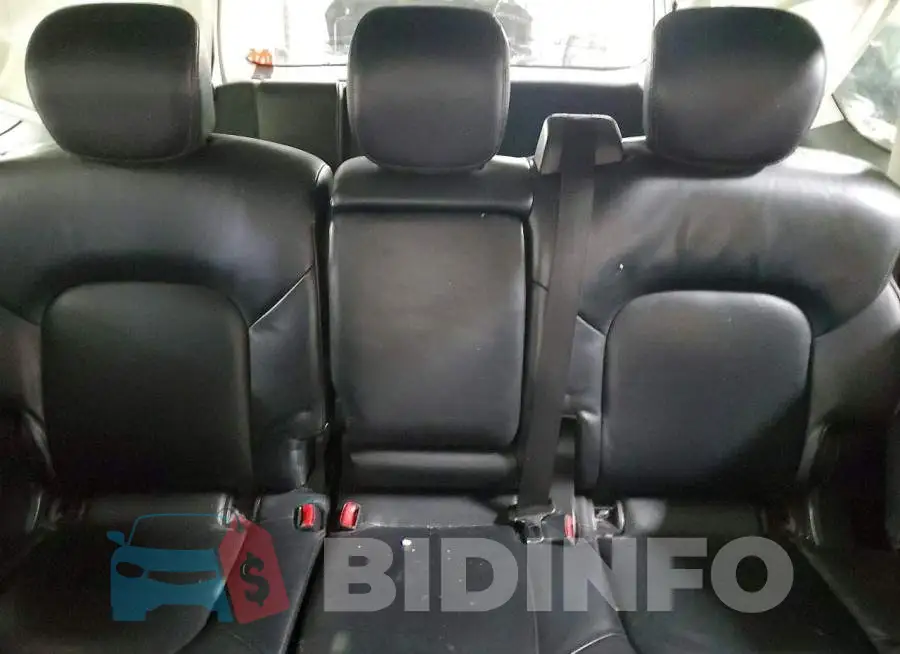 JN8AY2NC5KX512072 Photo# 10