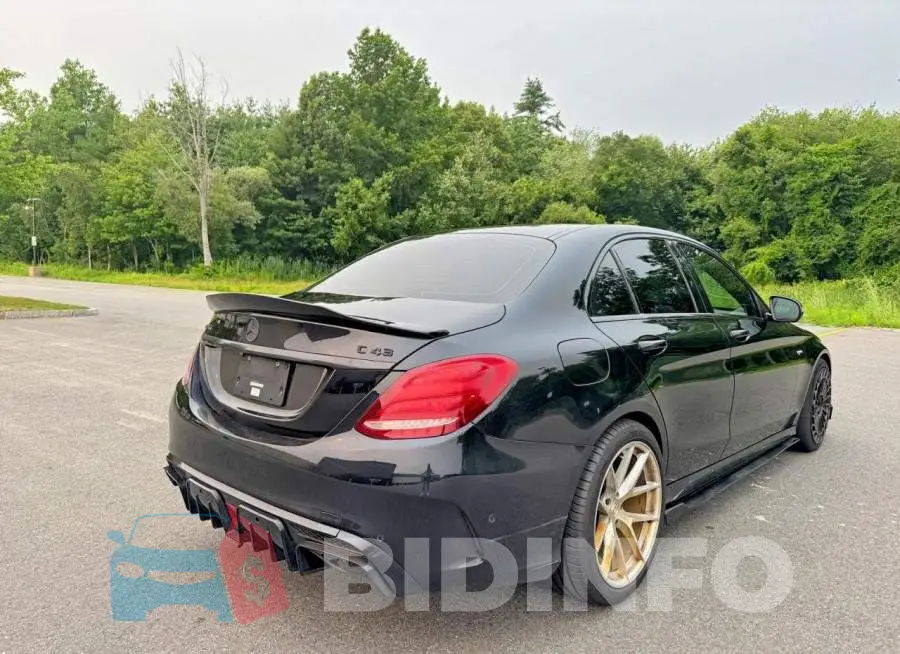 55SWF6EB8JU262453 Photo# 4