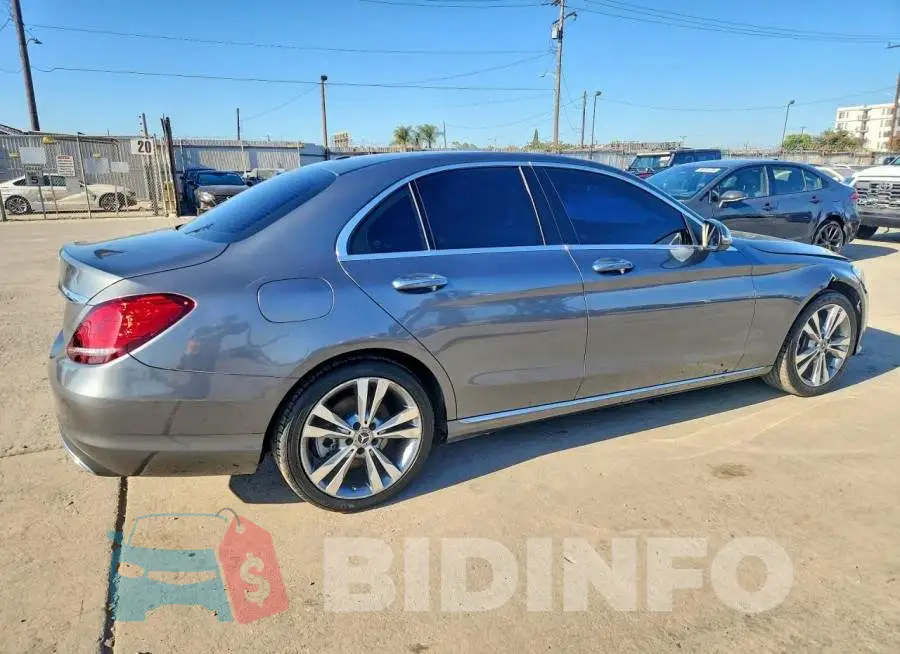 55SWF8DB1KU286799 Photo# 3