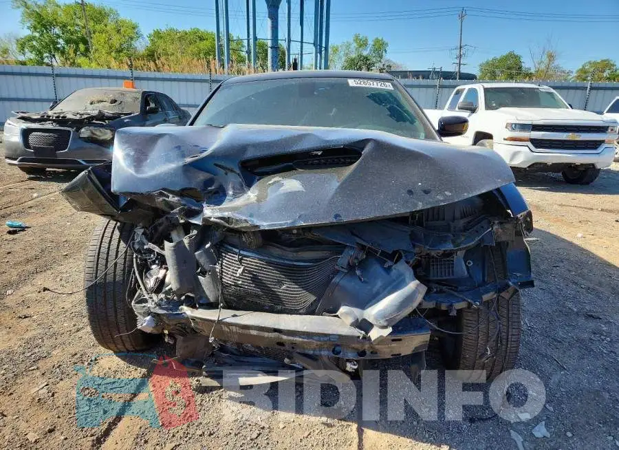 2C3CDXCT1KH630189 Photo# 5