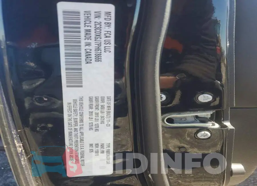 2C3CDXGJ7PH678666 Photo# 12