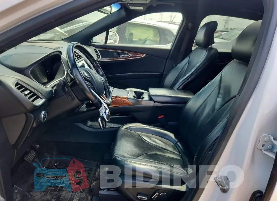 2LMPJ8LP1JBL38641 Photo# 7