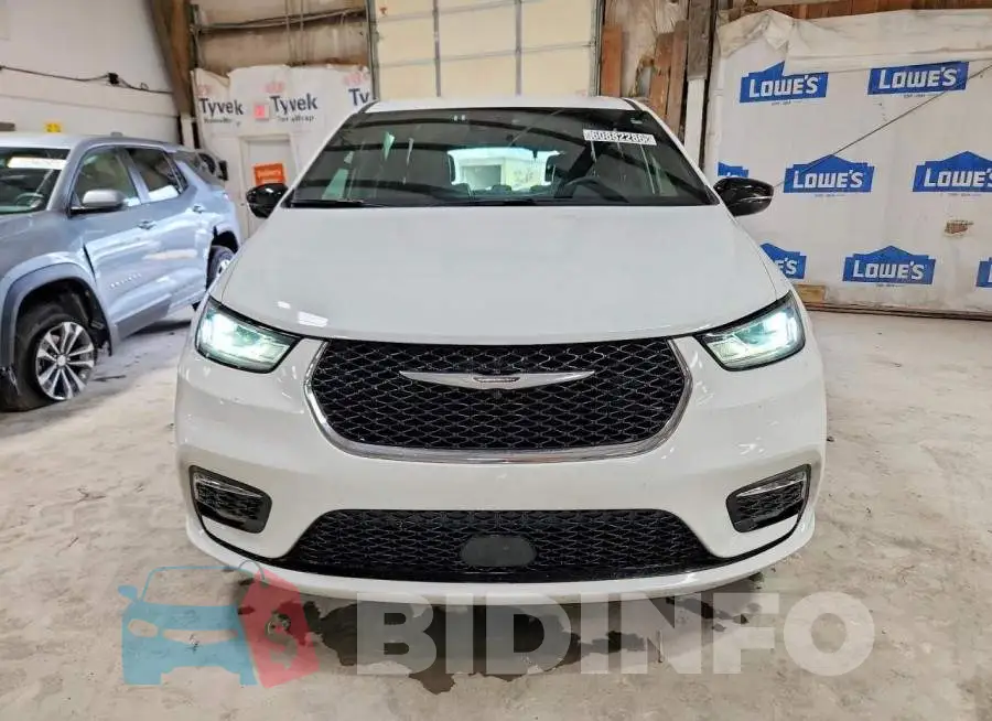 2C4RC1BG4SR581445 Photo# 5
