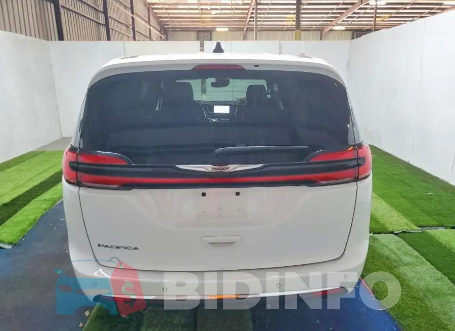 2C4RC1BG5SR513767 Photo# 6
