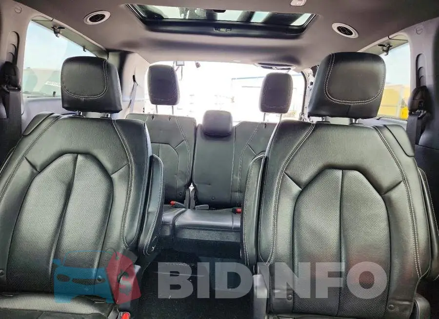 2C4RC1EG9KR702286 Photo# 10