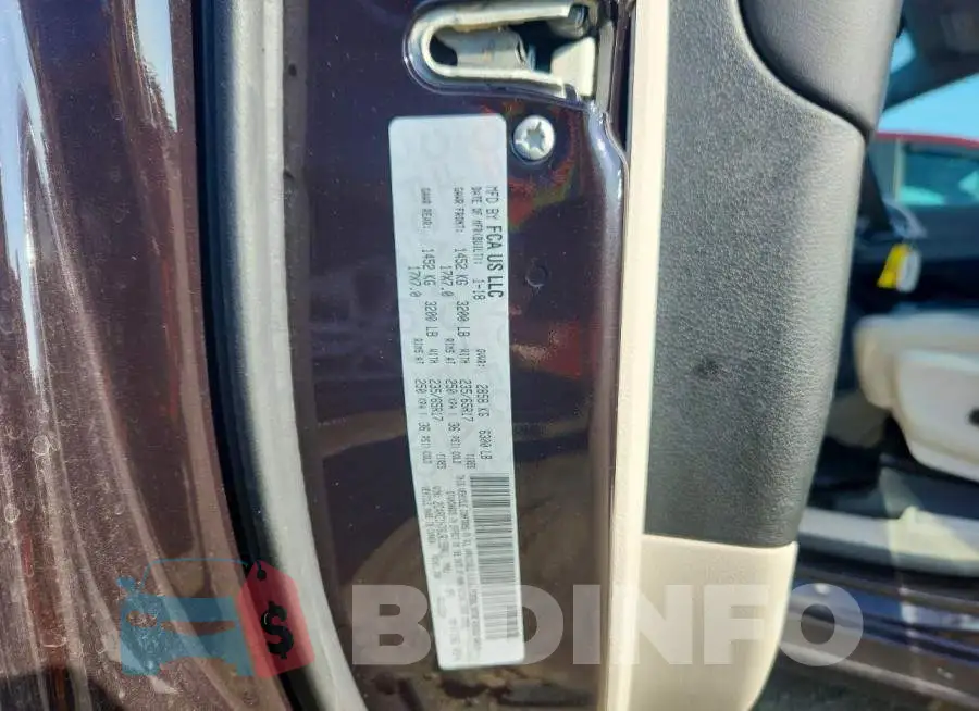 2C4RC1H76JR159411 Photo# 14