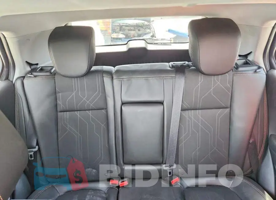 3GNCJPSB2JL221399 Photo# 10