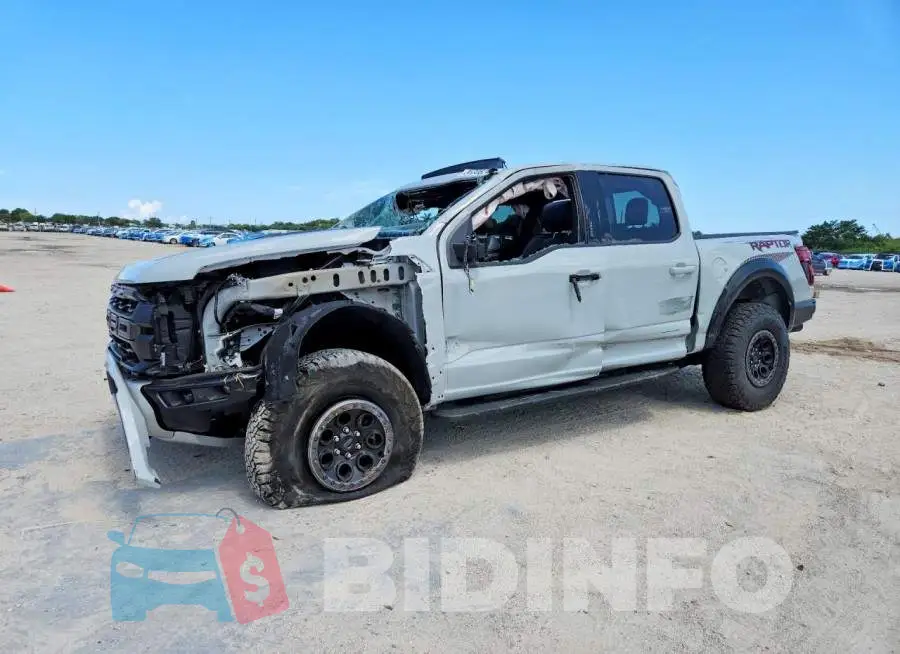 1FTFW1RG1RFB64768 Photo# 1