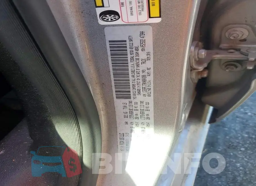 1C6SRFJT8KN880288 Photo# 12