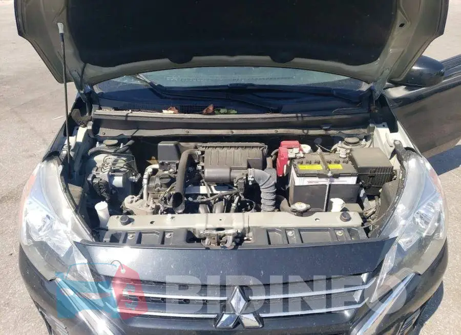 ML32AUHJ7MH008438 Photo# 11