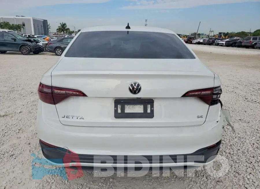3VW7M7BU8PM006967 Photo# 6