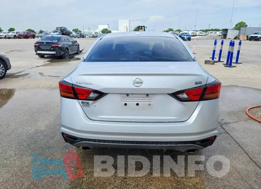 1N4BL4CV3KC116010 Photo# 6