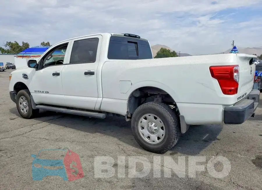 1N6BA1F11HN512017 Photo# 2
