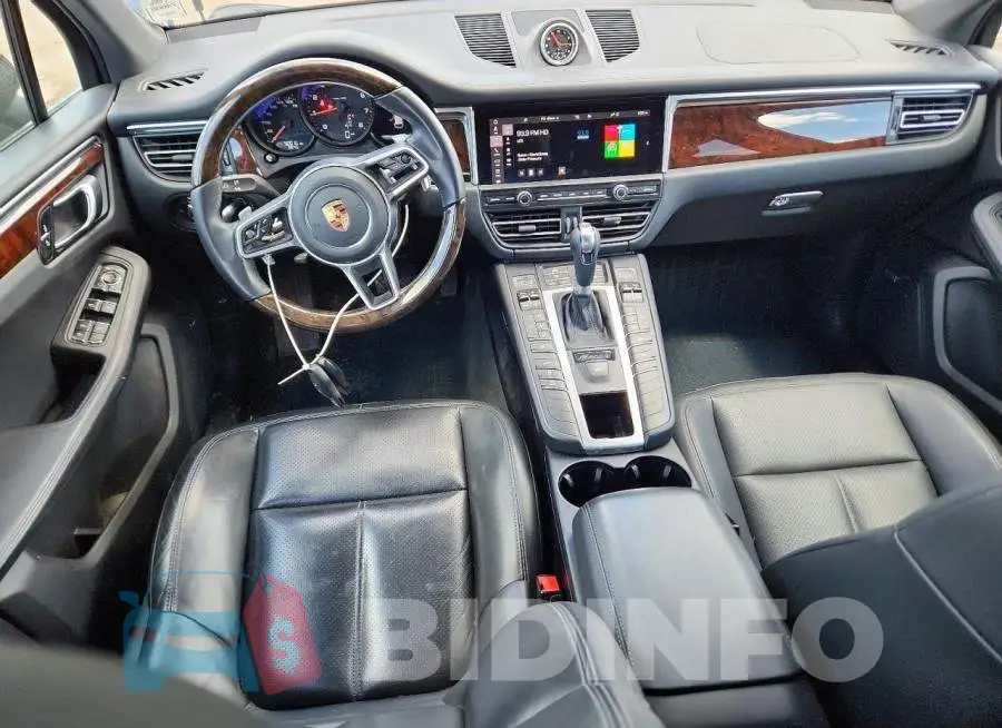 WP1AA2A51MLB16981 Photo# 8