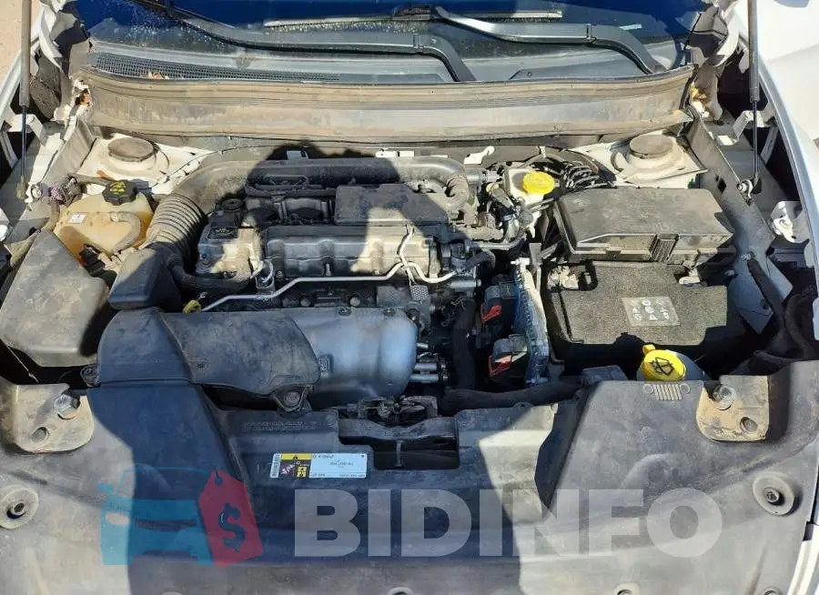 1C4PJLCB1JD577687 Photo# 11
