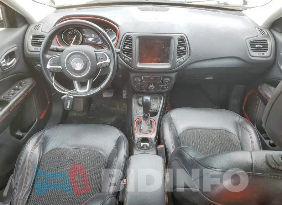3C4NJDDB3LT233299 Photo# 8