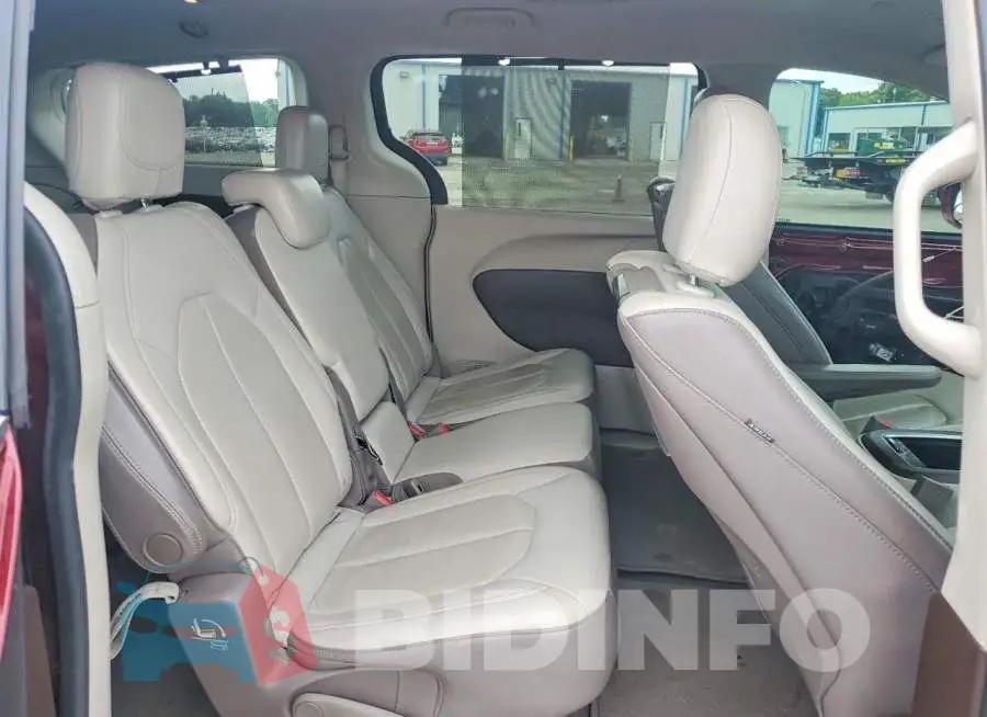 2C4RC1EG6JR127319 Photo# 11
