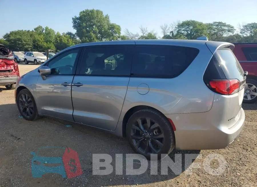 2C4RC1FG5JR272883 Photo# 2