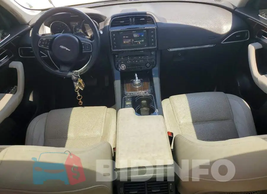 SADCK2BV2HA898977 Photo# 8
