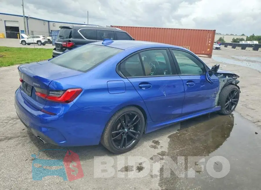 3MW5R1J01M8B65032 Photo# 3