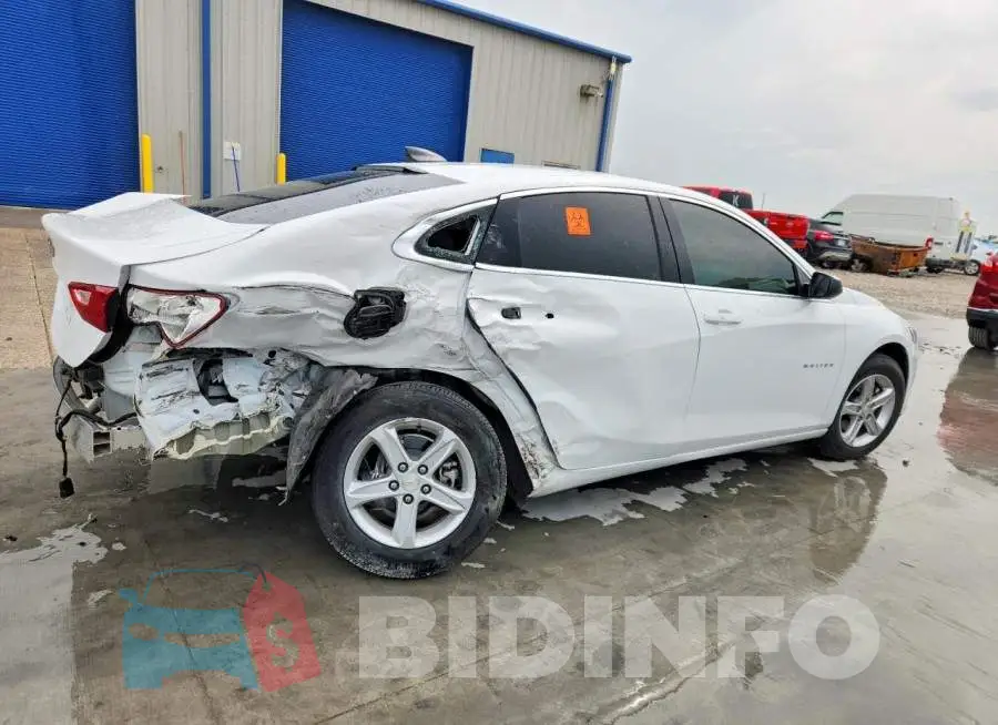 1G1ZB5ST5RF240427 Photo# 3