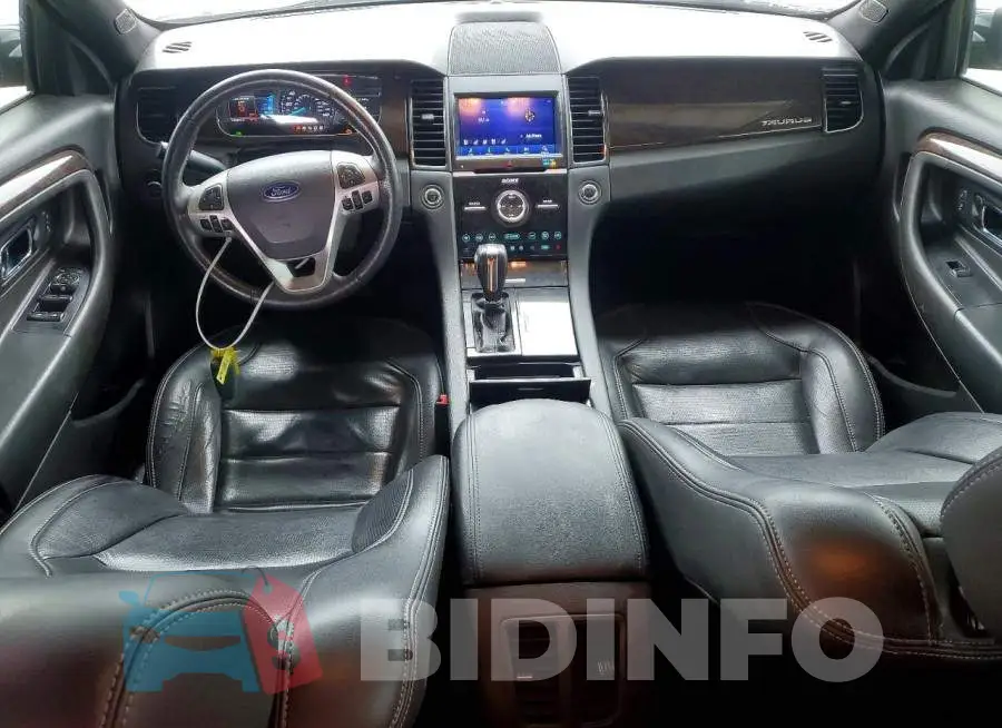 1FAHP2F88KG109829 Photo# 8