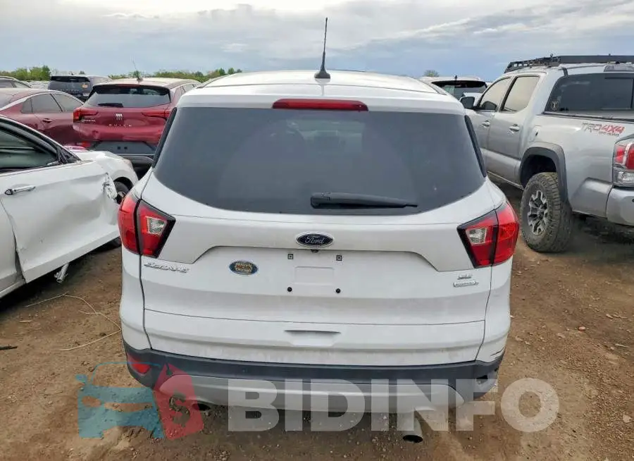 1FMCU0GD6KUB65794 Photo# 6