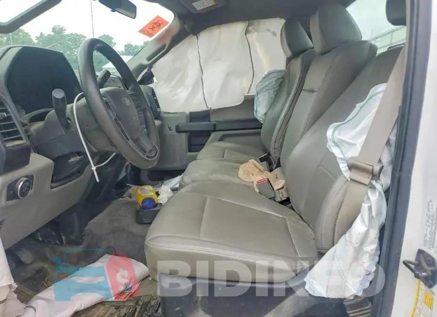 1FTMF1E89HKD52286 Photo# 10