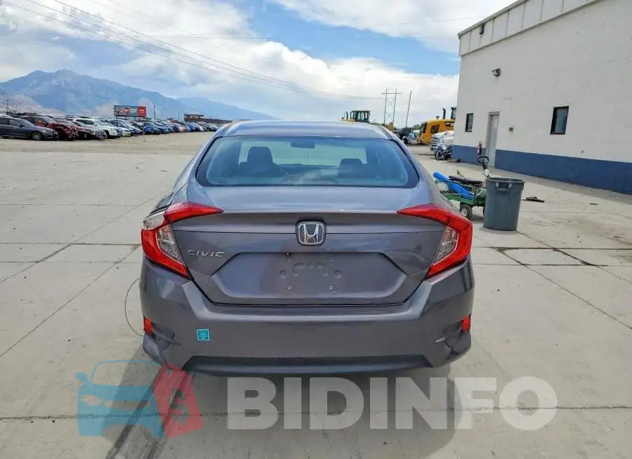 19XFC2F56HE080066 Photo# 6