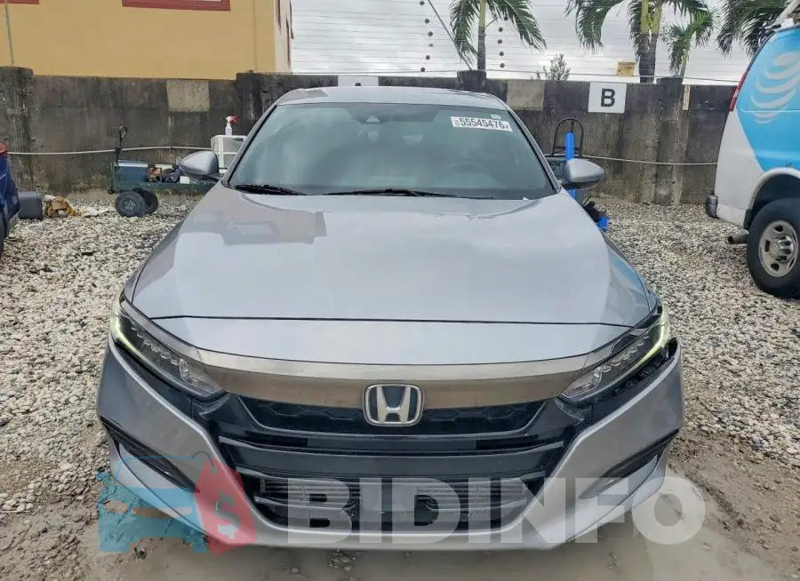 1HGCV1F33JA131541 Photo# 5