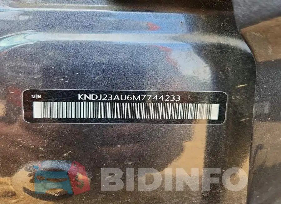 KNDJ23AU6M7744233 Photo# 12