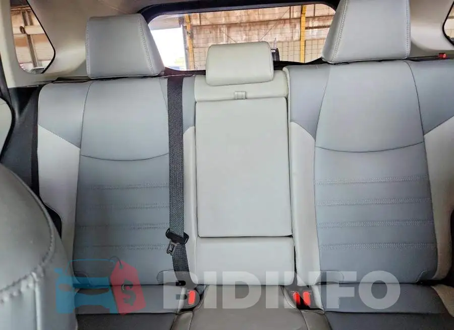 JTMB6RFV8PD083419 Photo# 10