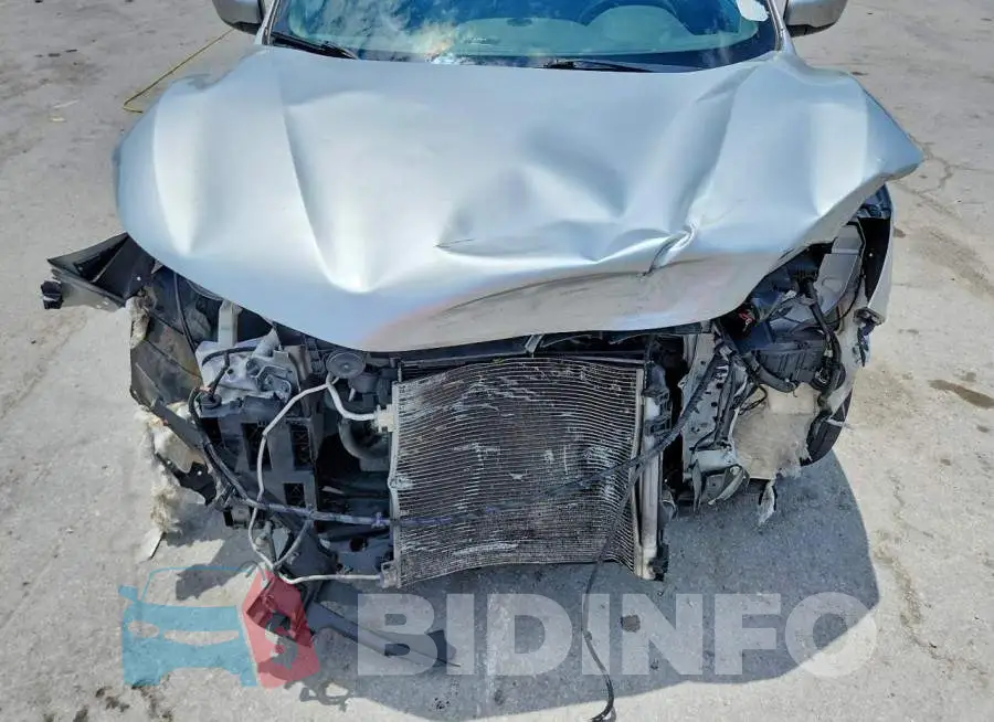 JN1BJ1CP4JW156645 Photo# 12