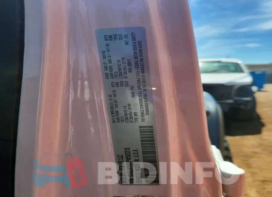 1C4JJXR6XPW583315 Photo# 12