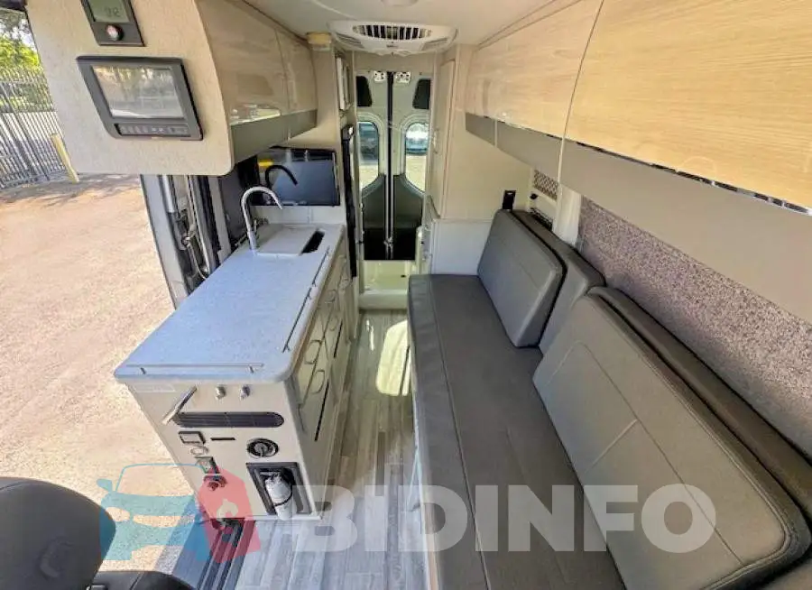 W1X4EBHY0NP484324 Photo# 10