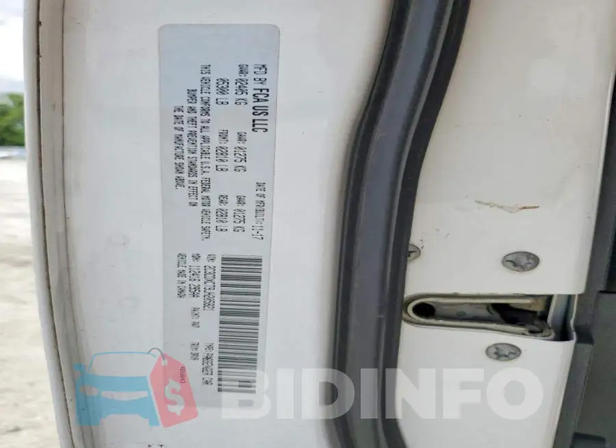2C3CDXCT9JH205821 Photo# 12