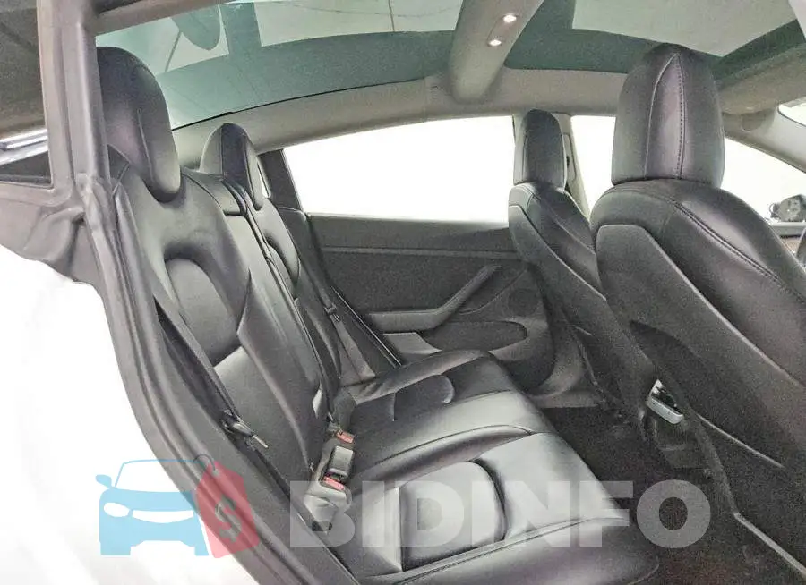 5YJ3E1EAXPF452121 Photo# 10