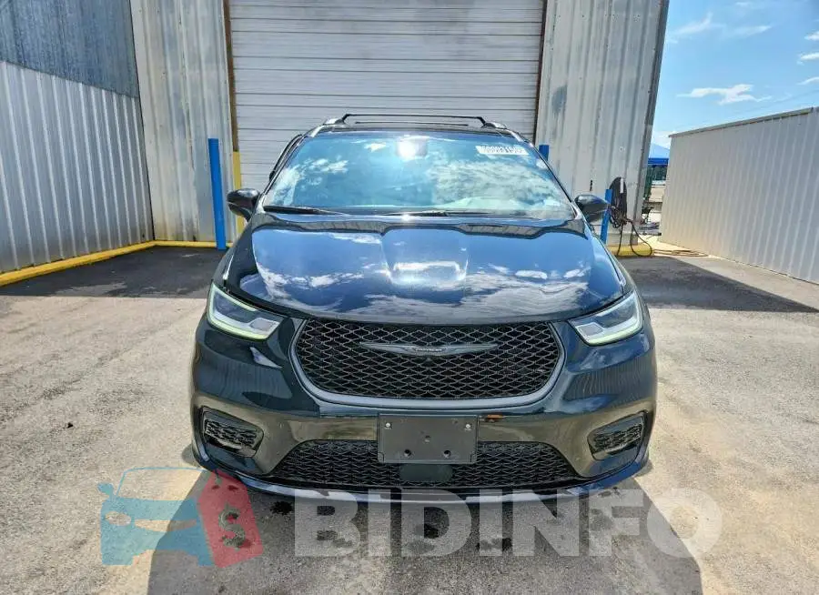 2C4RC1GG5SR547832 Photo# 5