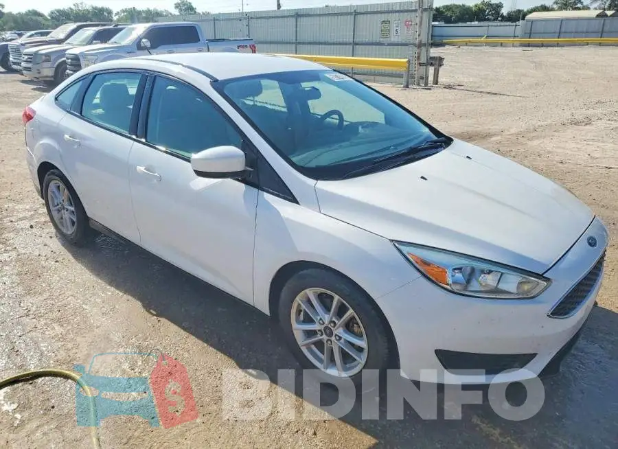 1FADP3F27JL321952 Photo# 4